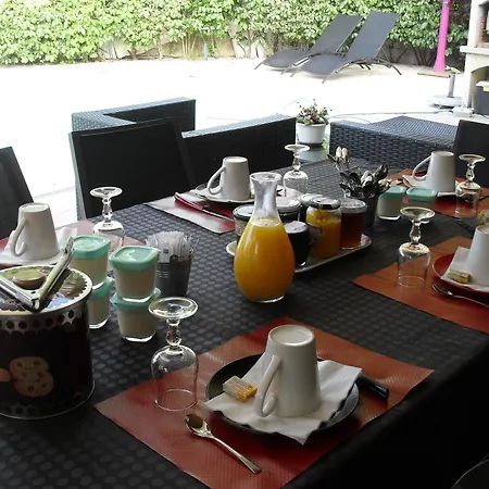 Nocleg ze śniadaniem Veronique 3*