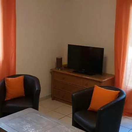 Veronique Bed & Breakfast 3*