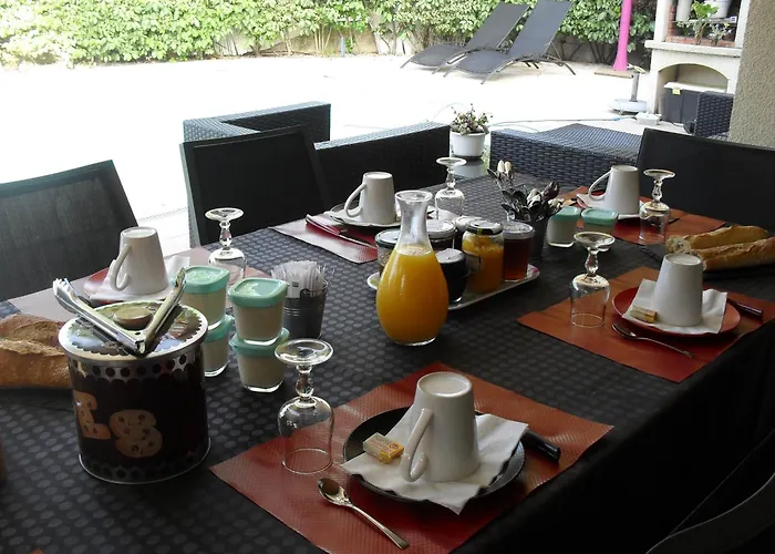 Alojamento de Acomodação e Pequeno-almoço Veronique 3*