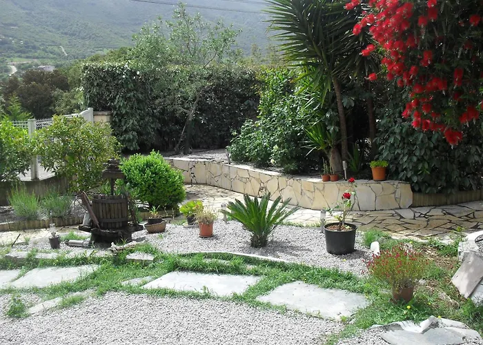 Veronique 3* Appietto