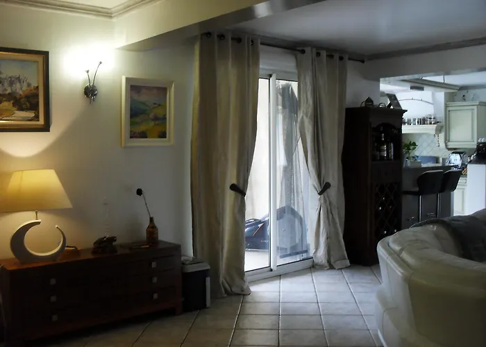 Veronique 3* Appietto