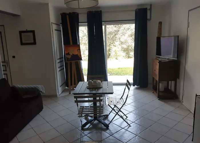 Veronique Alojamento de Acomodação e Pequeno-almoço 3*